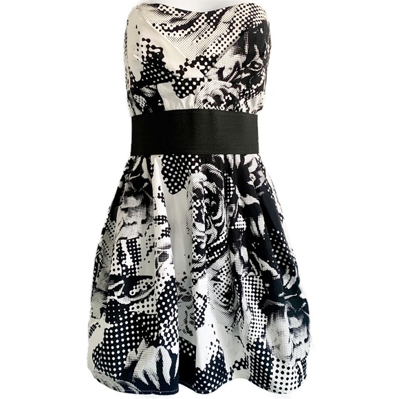 Windsor Women’s Short Strapless Dress Size 9 - Picture 3 of 9